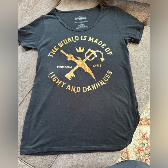 Disney Tops - Disney Kingdom Hearts Black Gold Foil Design T-Shirt Size M